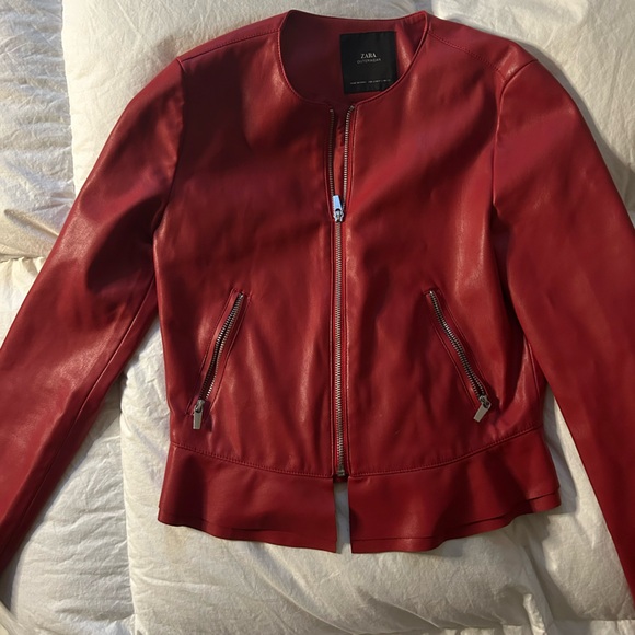 Red Zara Cropped leather jacket - Picture 2 of 3